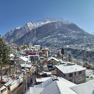 Montanamar Lachung
